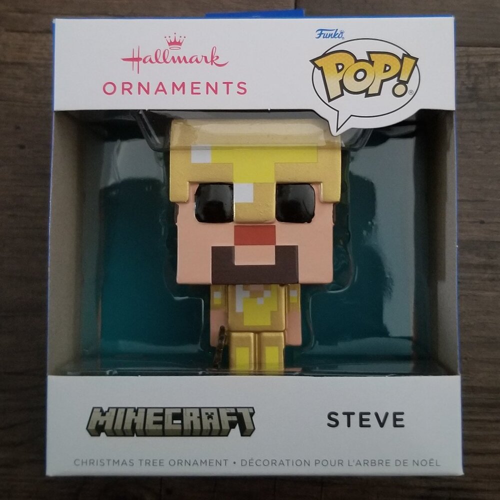 FUNKO Hallmark Minecraft Steve in Gold Armour ornament